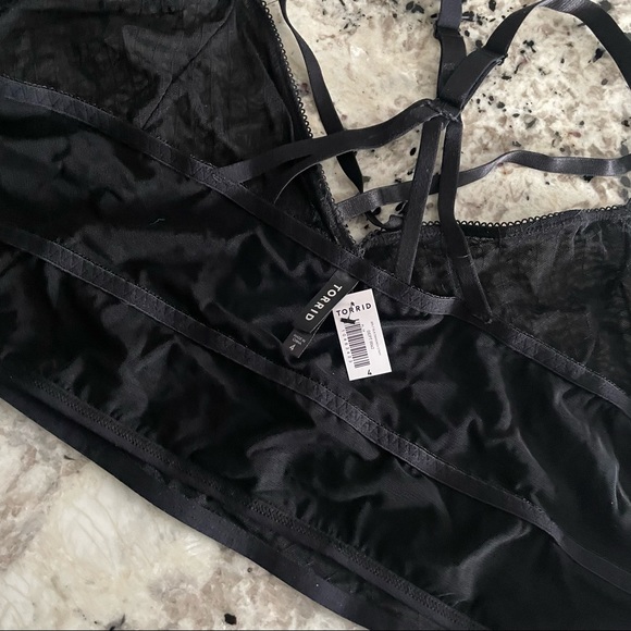 ❌SOLD Torrid Black Diamond Mesh Strappy Bralette 4X NWT 10463423 - Picture 11 of 13
